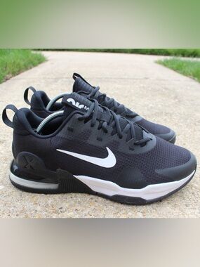 NIKE Men's Air Max Alpha Trainer 5 Black/White Colorway Sz 10.5